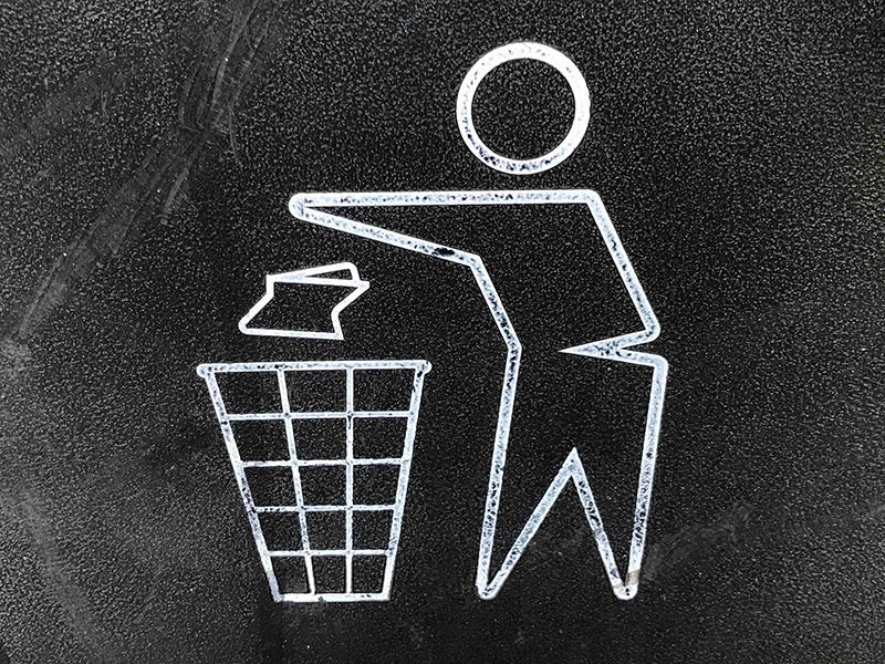 sign for trash recepticle